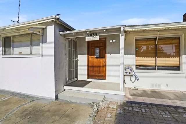 $949,999 | 2935 McKee Road, San Jose, CA 95127