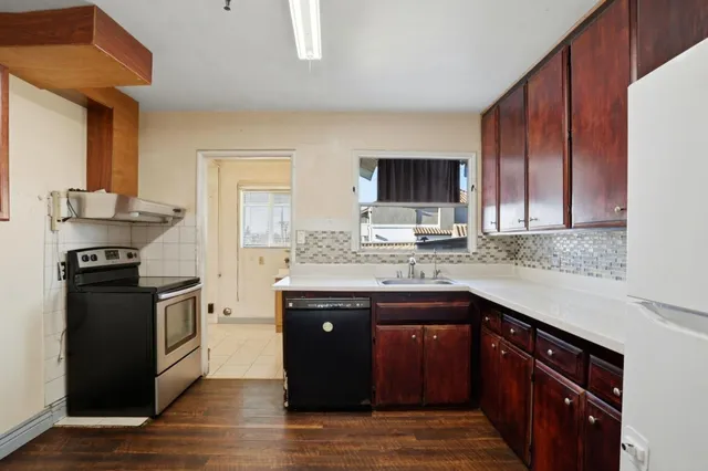 $949,999 | 2935 McKee Road, San Jose, CA 95127