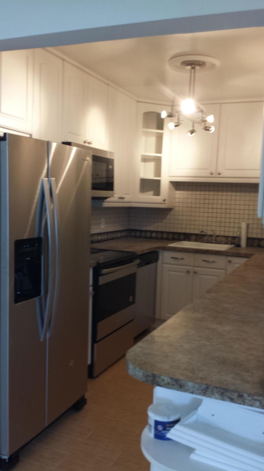 356 Winged Foot Road Palm Springs, FL 33461 - Photo 6 of 25 Pullman Kitchen
