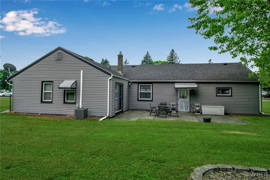 8400 Donna Drive Niagara, NY 14304 - Photo 31 of 35