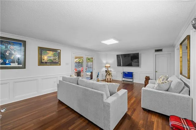 $565,000 | 9631 Wildwood Drive, River Ridge, LA 70123