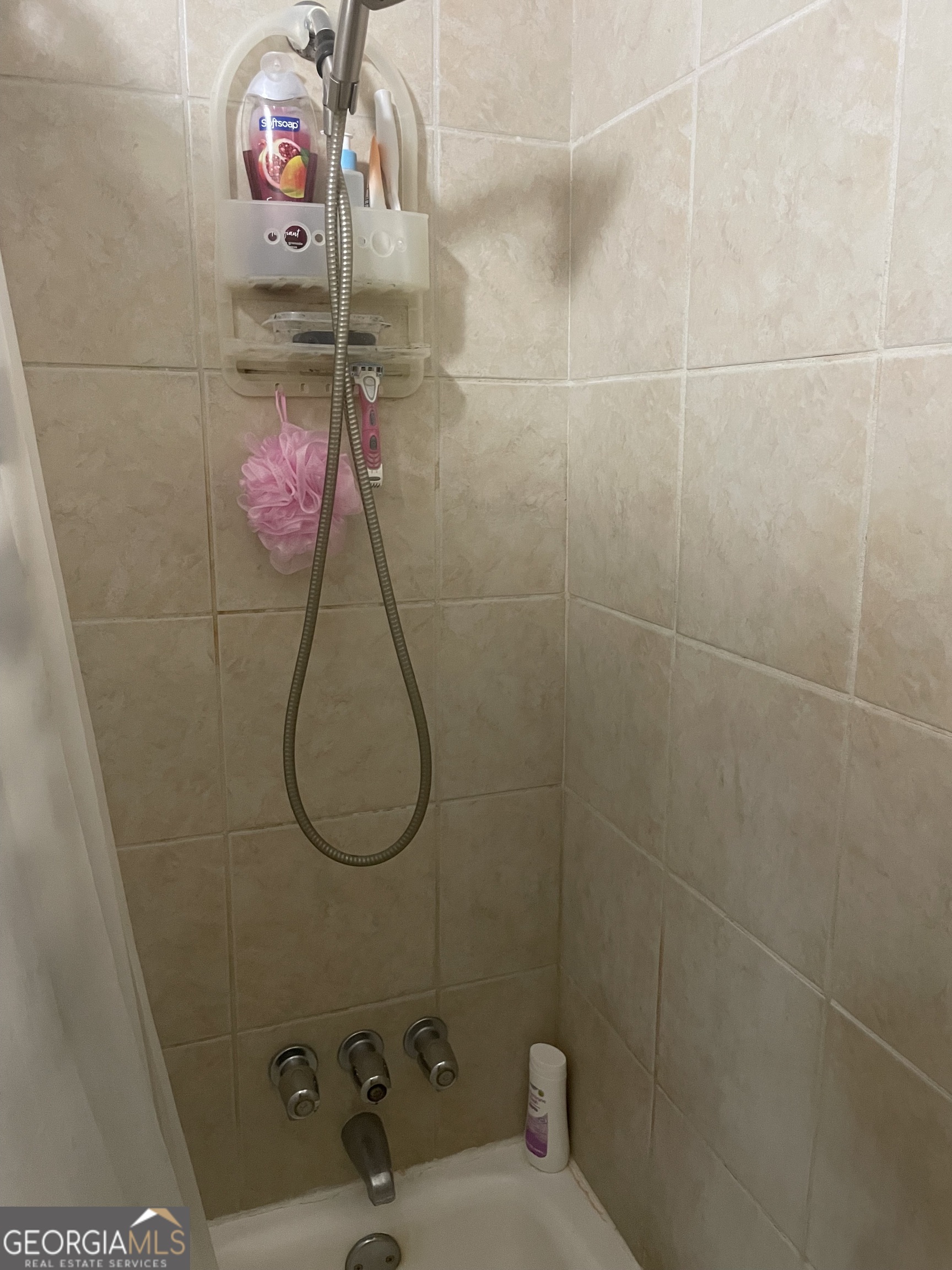 250 Little Street, Unit B102 Athens, GA 30605 - Photo 13 of 20 a bathroom with a shower