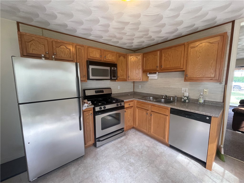 311 Shady Valley Road Coventry, RI 02816 - Photo 16 of 30