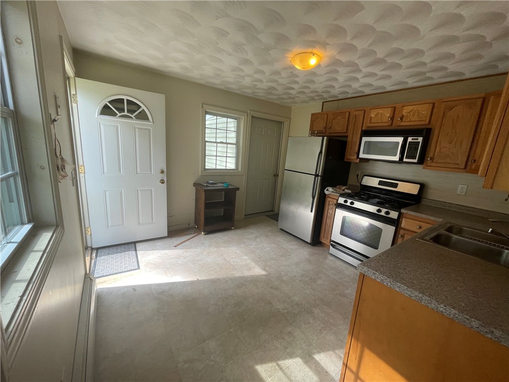 311 Shady Valley Road Coventry, RI 02816 - Photo 19 of 30