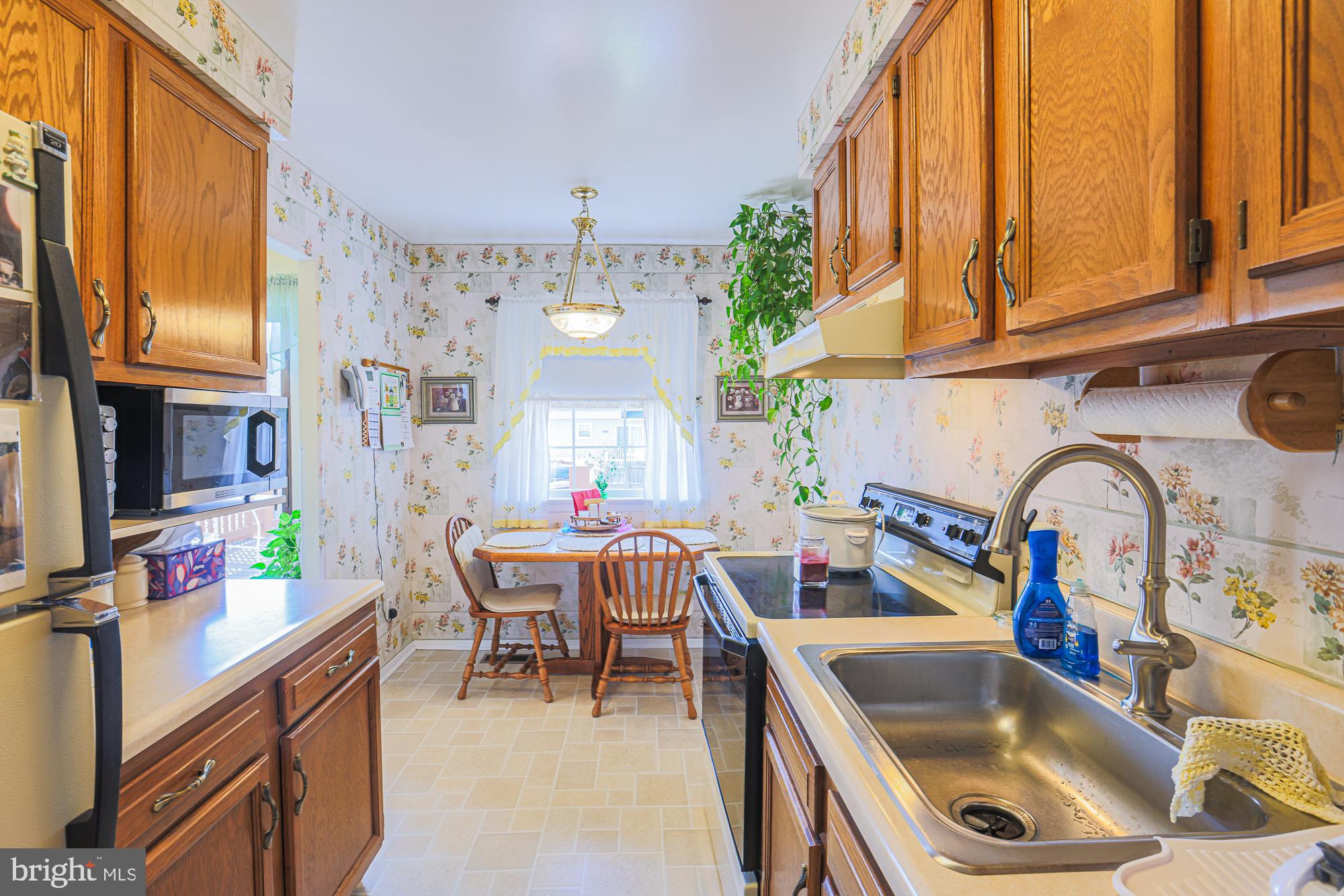 3520 Orbitan Road Parkville, MD 21234 - Photo 11 of 25 Kitchen