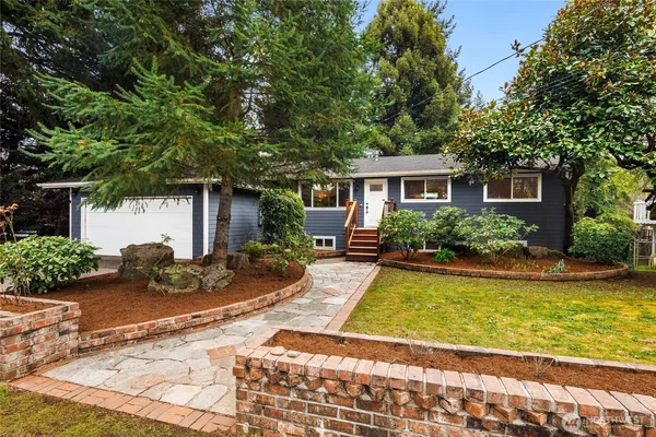 $1,150,000 | 5839 Northeast 197th Street, Kenmore, WA 98028