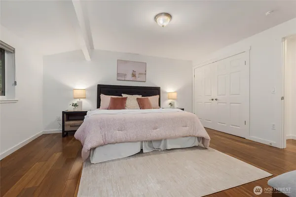$1,150,000 | 5839 Northeast 197th Street, Kenmore, WA 98028