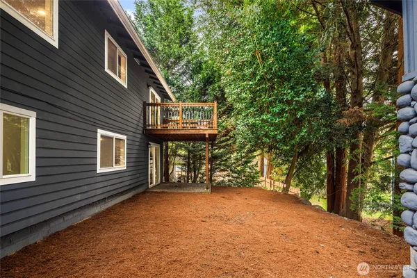 $1,150,000 | 5839 Northeast 197th Street, Kenmore, WA 98028