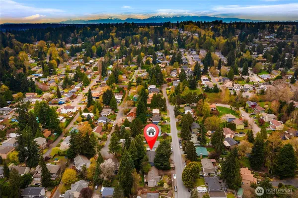 $1,150,000 | 5839 Northeast 197th Street, Kenmore, WA 98028