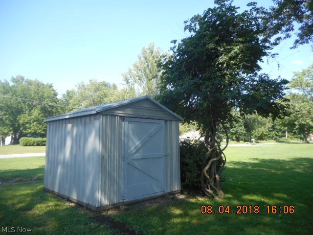 596 Briggs Road Leavittsburg, OH 44430 - Photo 11 of 29 Gallery Image 11