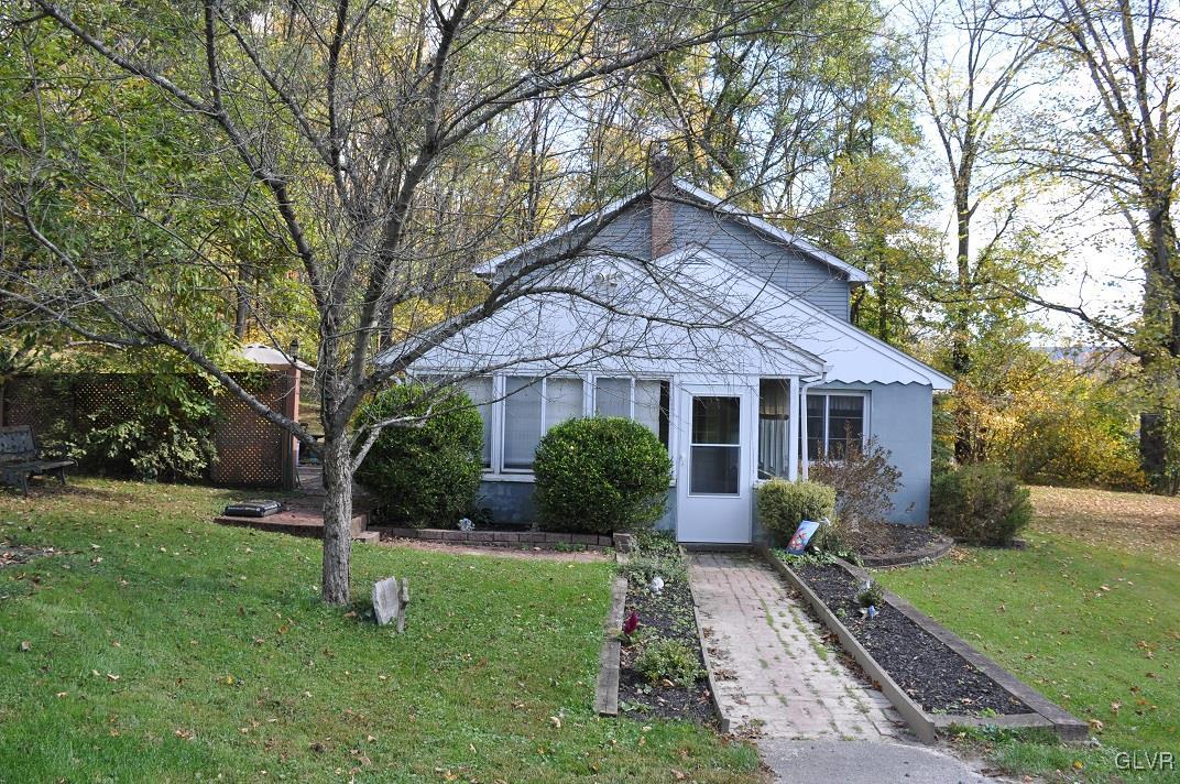 219 Bossardsville Road Sciota, PA 18354 - Photo 3 of 33