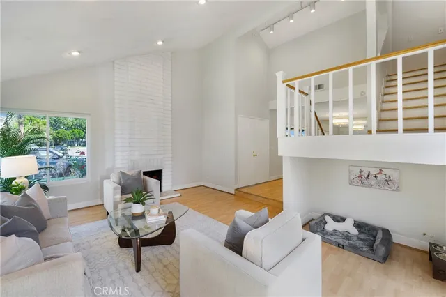 $1,048,000 | 20 Sacramento, Irvine, CA 92604