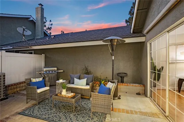 $1,048,000 | 20 Sacramento, Irvine, CA 92604