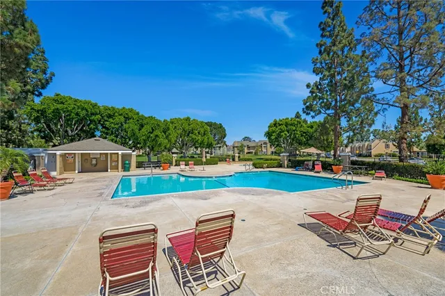 $1,048,000 | 20 Sacramento, Irvine, CA 92604