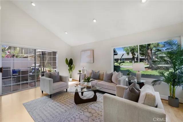 $1,048,000 | 20 Sacramento, Irvine, CA 92604