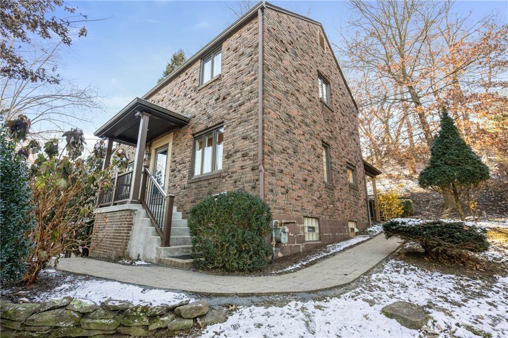 306 Washington Road Pittsburgh, PA 15221 - Photo 1 of 40 This brick beauty is located at 306 Washington Road