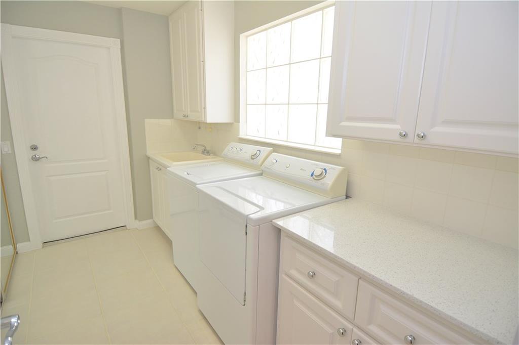 823 Southwest Balmoral Trace Stuart, FL 34997 - Photo 22 of 33 Gallery Image 22