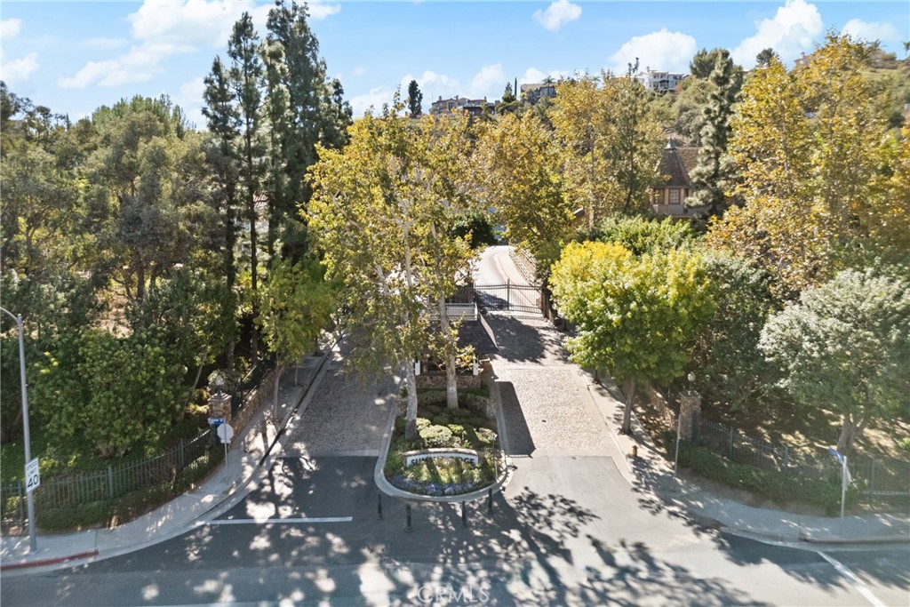 22451 South Summit Ridge Circle Chatsworth, CA 91311 - Photo 19 of 19