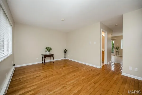 $75,000 | 7632 Hazelcrest Drive, Hazelwood, MO 63042
