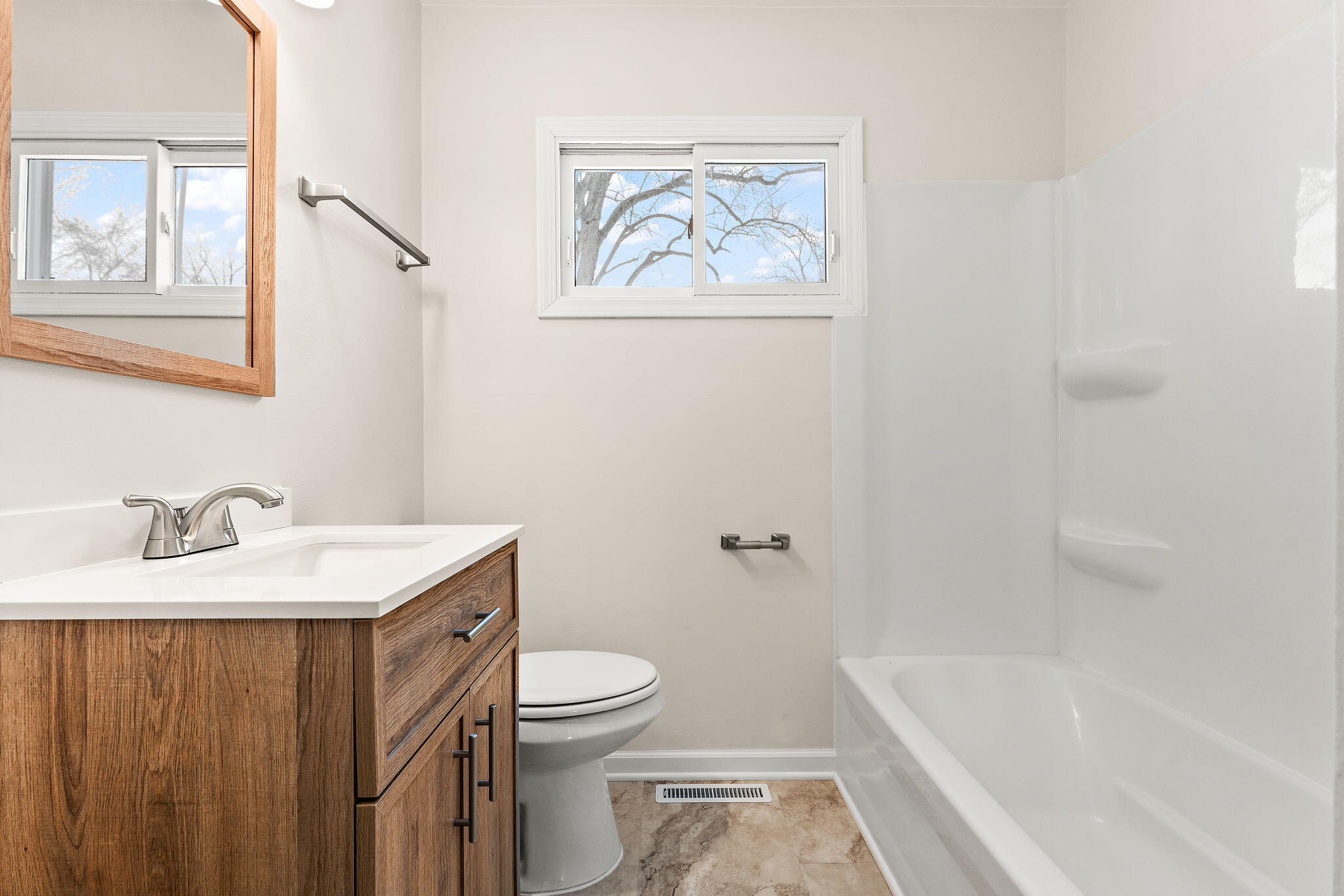 2782 Eleanor Street Portage, IN 46368 - Photo 15 of 19 2048x1365