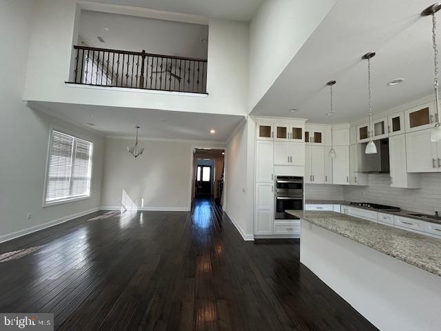 110 Samjan Circle Hightstown, NJ 08520 - Photo 11 of 40 a hallway with wooden floors and fireplace