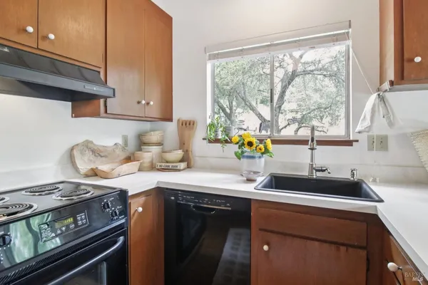 $995,000 | 34 Fair Drive, San Rafael, CA 94901