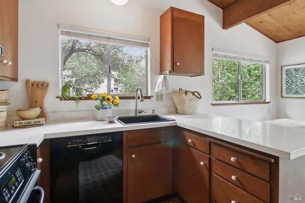 $995,000 | 34 Fair Drive, San Rafael, CA 94901