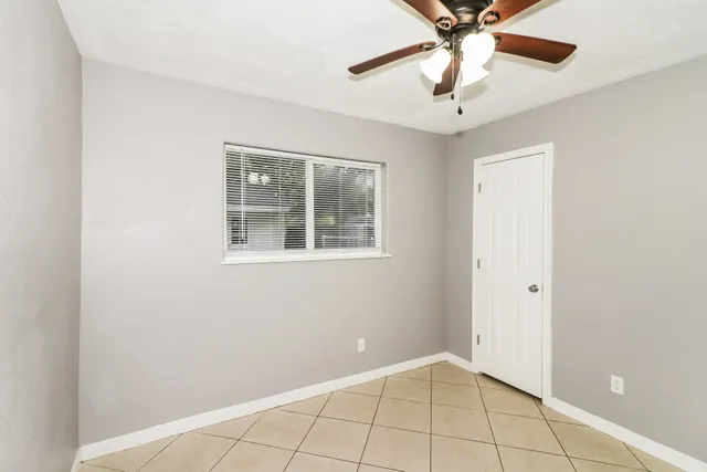 $1,445 | 1303 West Phillips Street, Alvin, TX 77511