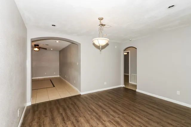 $1,445 | 1303 West Phillips Street, Alvin, TX 77511