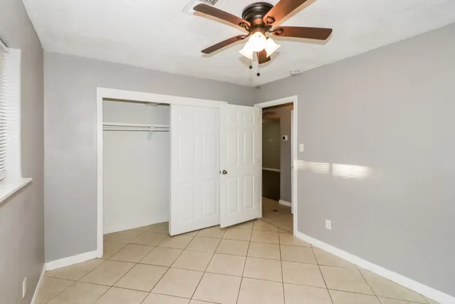 $1,445 | 1303 West Phillips Street, Alvin, TX 77511