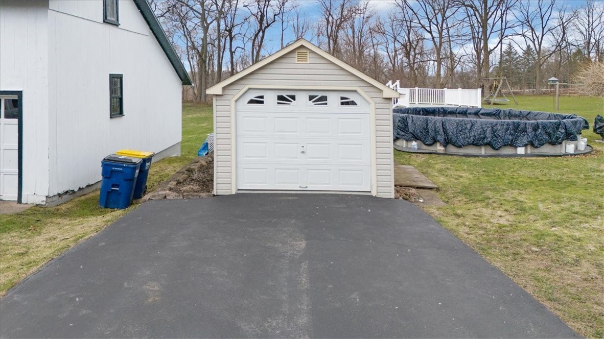 3627 Walworth Road Walworth, NY 14568 - Photo 5 of 43 Garage