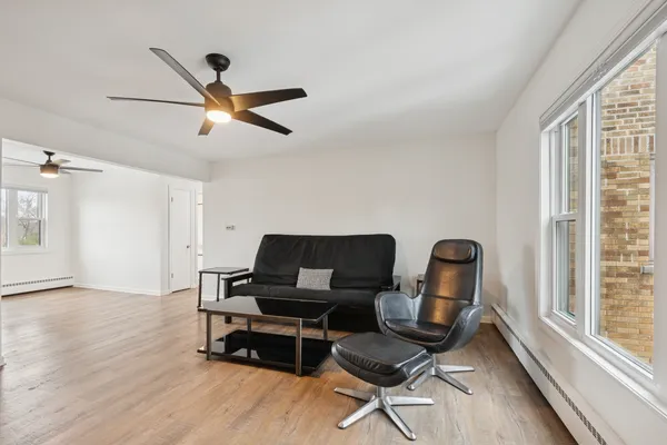 $199,000 | 1535 Monroe Avenue, Unit 3, River Forest, IL 60305