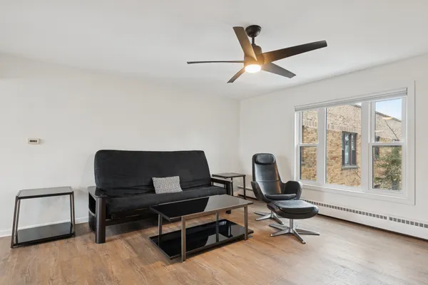 $199,000 | 1535 Monroe Avenue, Unit 3, River Forest, IL 60305