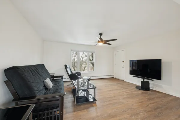 $199,000 | 1535 Monroe Avenue, Unit 3, River Forest, IL 60305