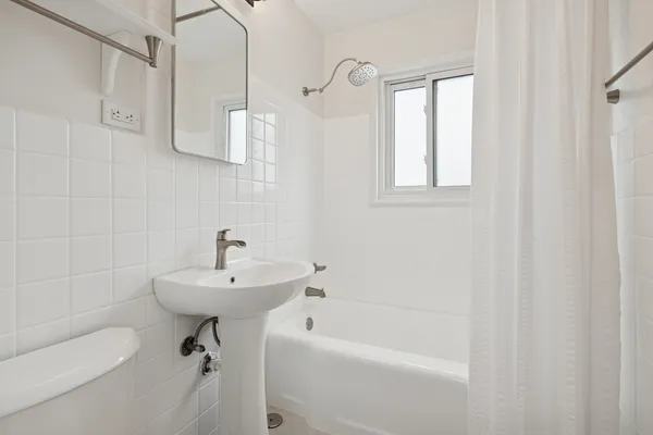 $199,000 | 1535 Monroe Avenue, Unit 3, River Forest, IL 60305