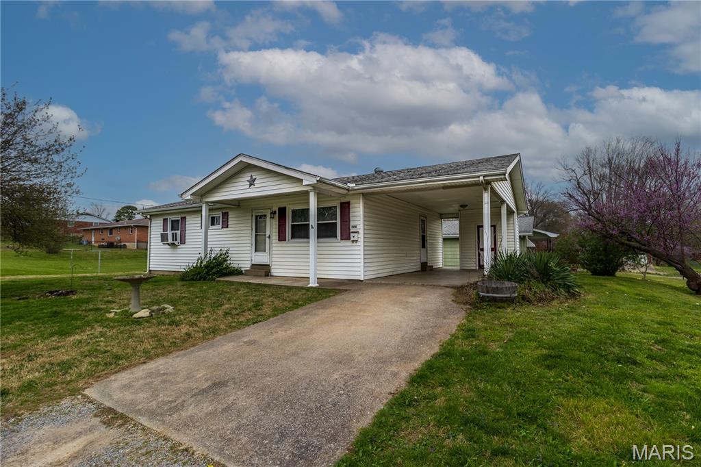 506 Harrison Jackson, MO 63755 - Photo 2 of 17