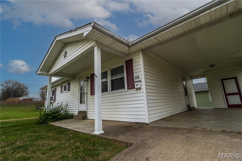 506 Harrison Jackson, MO 63755 - Photo 3 of 17