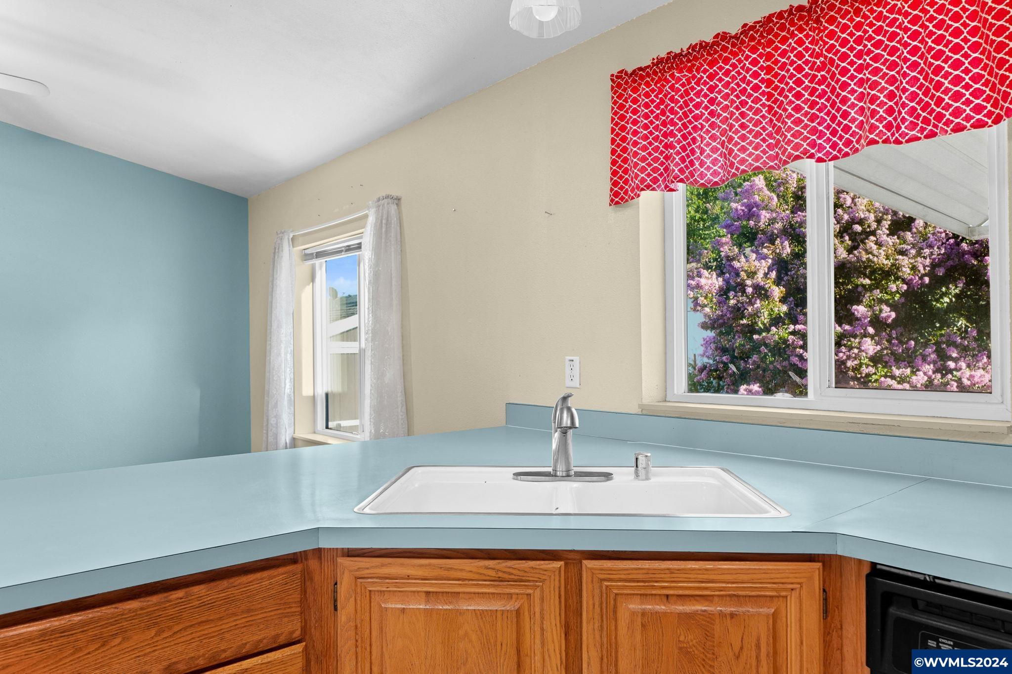 2151 Three Lakes Road Southeast, Unit 33 Albany, OR 97322 - Photo 12 of 23 Gallery Image 12