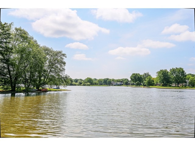 130 Cold Spring Road Barrington, IL 60010 - Photo 22 of 23 a view of lake