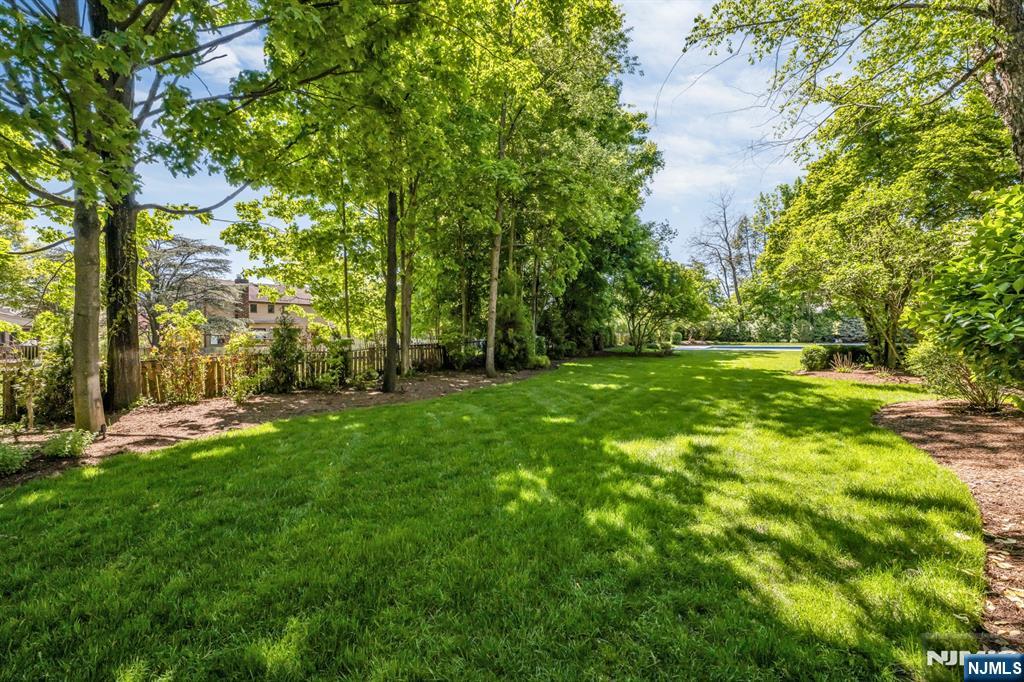 640 East Ridgewood Avenue Ridgewood, NJ 07450 - Photo 49 of 50