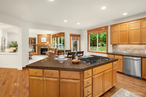 $2,145,000 | 11710 157th Avenue Northeast, Redmond, WA 98052