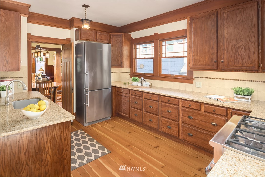 809 North 60th Street Seattle, WA 98103 - Photo 11 of 28