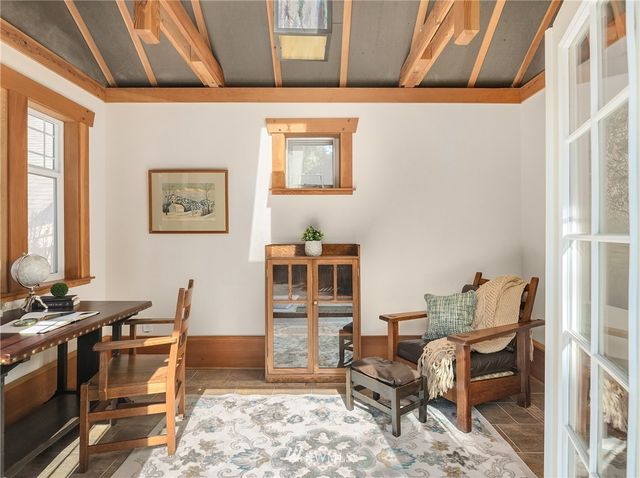 $1,150,000 | 809 North 60th Street, Seattle, WA 98103