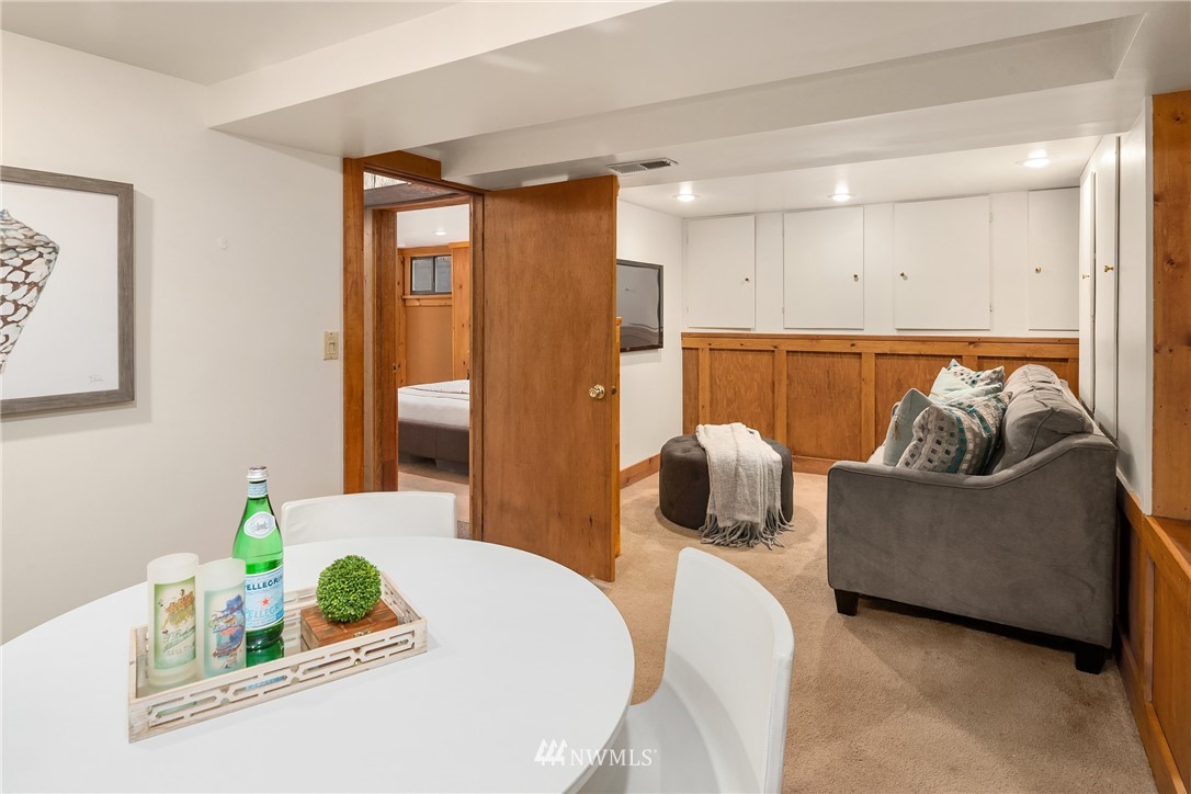 809 North 60th Street Seattle, WA 98103 - Photo 25 of 28