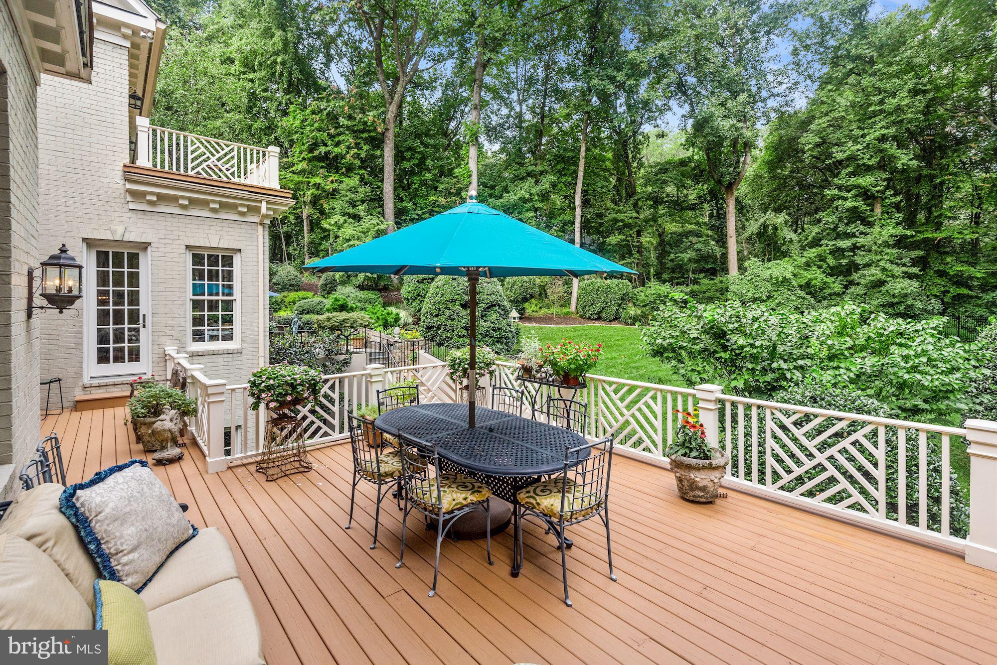 920 Towlston Road McLean, VA 22102 - Photo 19 of 52 Expansive Outdoor Spaces