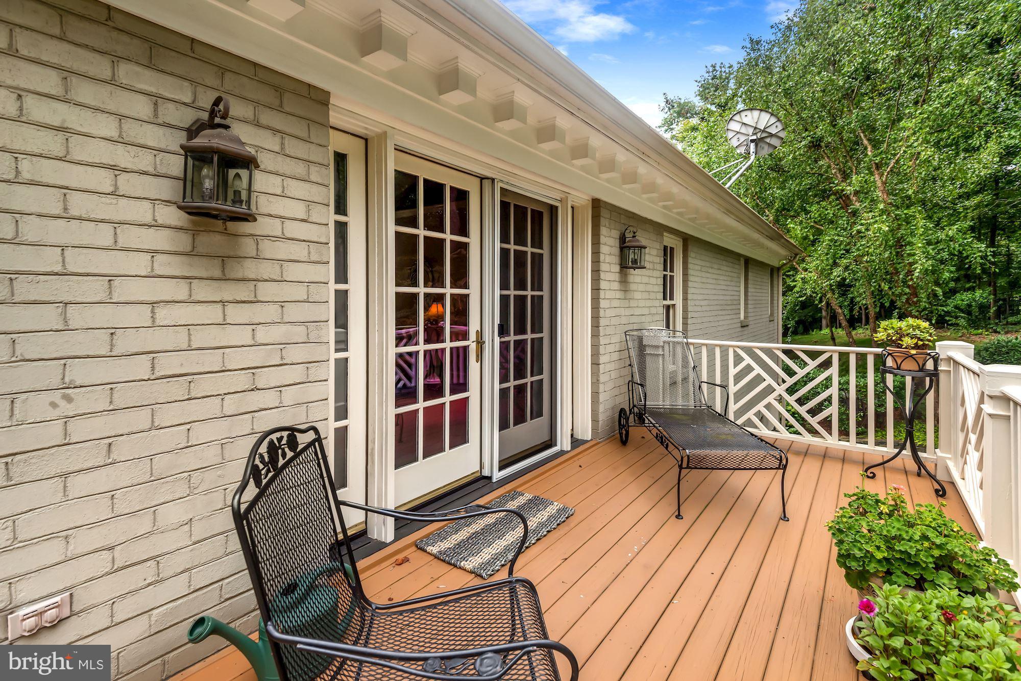 920 Towlston Road McLean, VA 22102 - Photo 26 of 52 Private Master Deck