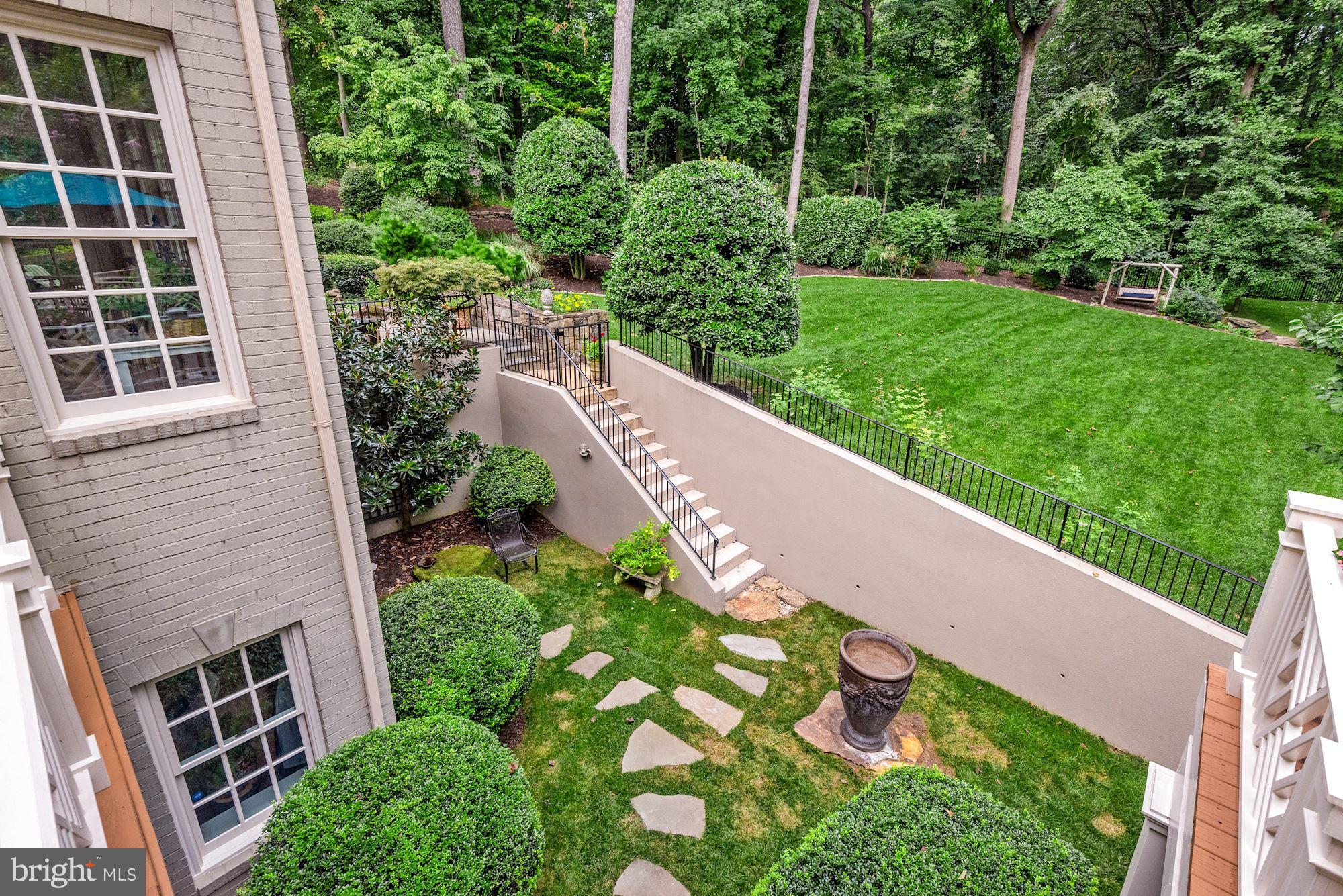 920 Towlston Road McLean, VA 22102 - Photo 45 of 52 Rear Garden View