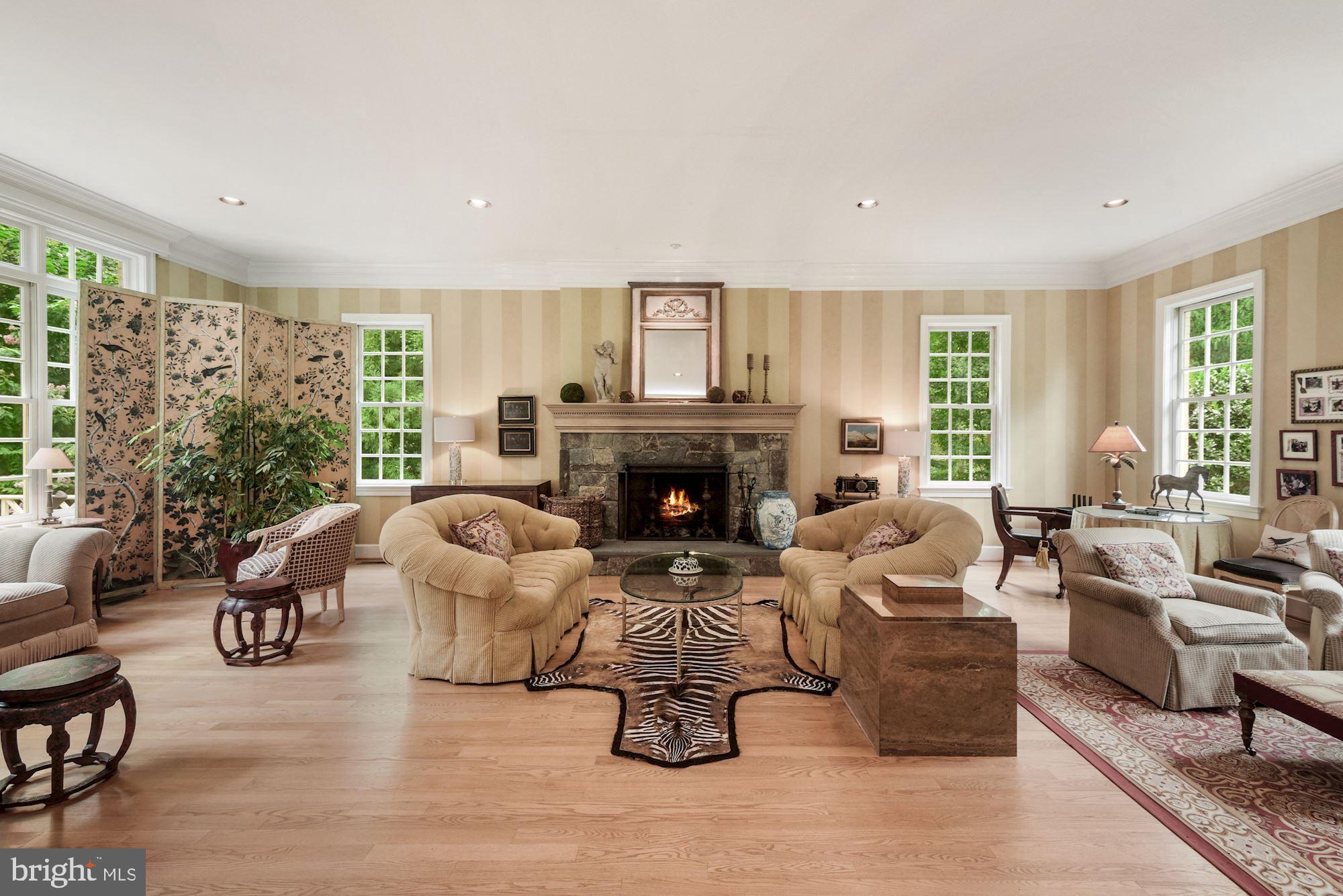 920 Towlston Road McLean, VA 22102 - Photo 7 of 52 Embassy-sized Living Room w/ 11+ft Ceiling