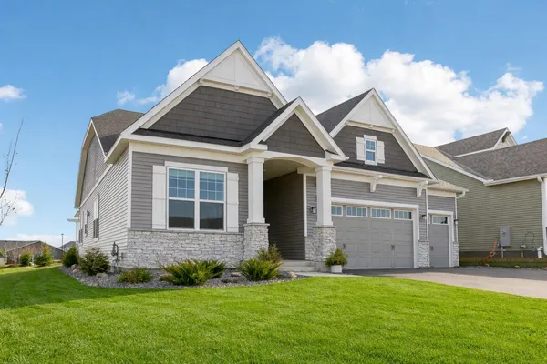 $740,000 | 986 Moers Drive, Chaska, MN 55318