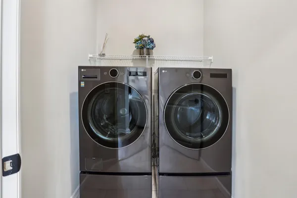 $740,000 | 986 Moers Drive, Chaska, MN 55318